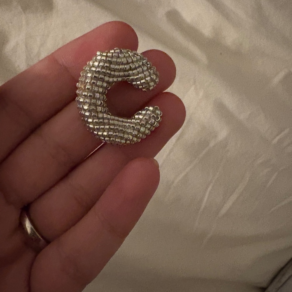 Susana Vega Ora Small Earcuff